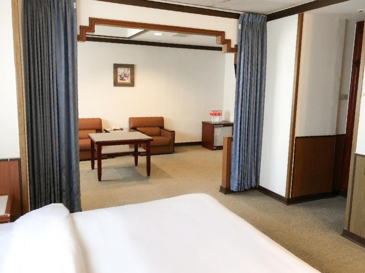 Guide Hotel Changhua Jhongjheng Dış mekan fotoğraf